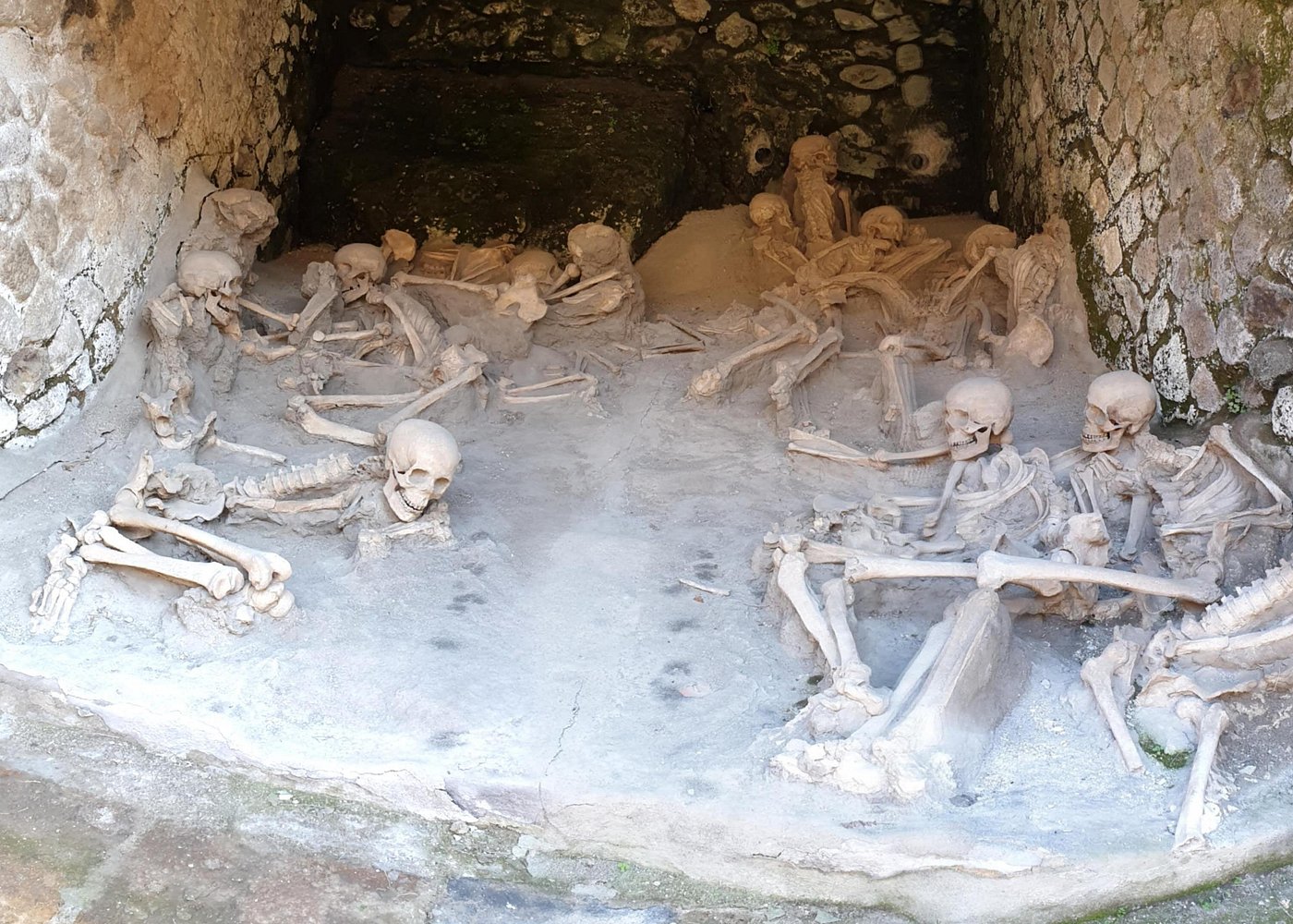 Pompeii – Meet at the Site